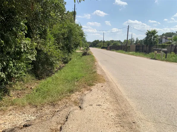 13222 Ann Louise Road, Houston, TX 77086