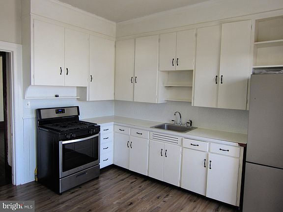 5th image of 502 N Mulberry St