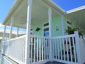 2nd image of 29 NE Indian River Dr