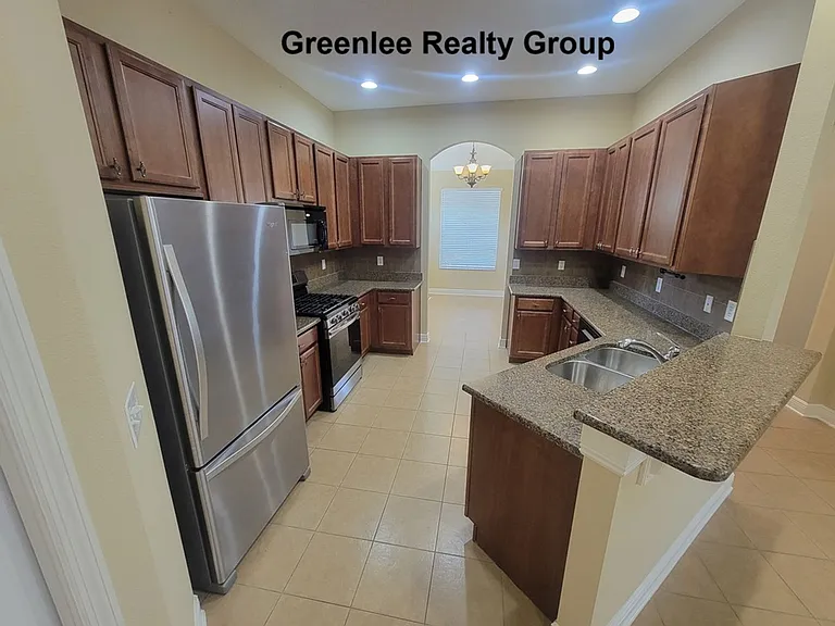 10418 Fenceline Rd — Photo 12