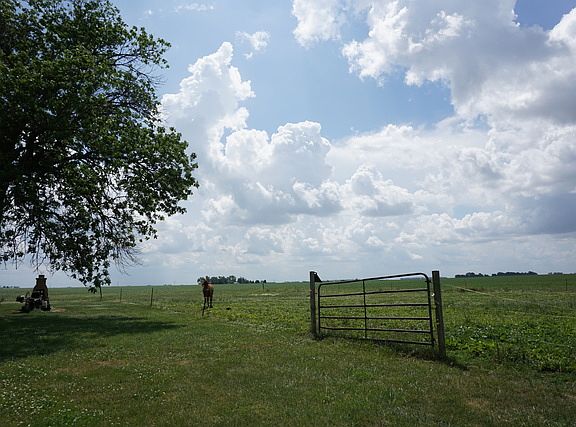 3rd image of 2101 E County Road 1550 N
