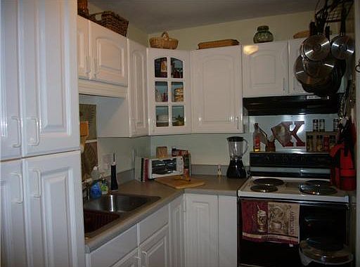 5th image of 1522 Tropical Dr