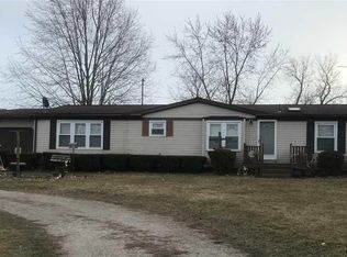 1583 E Carleton Rd, Adrian, MI 49221