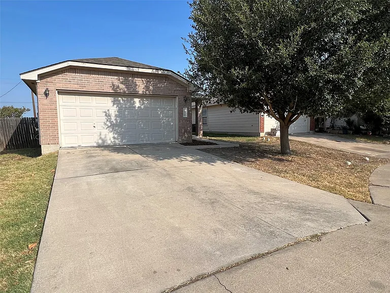Angel Dr — Photo 1