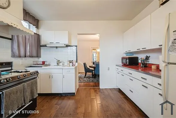 6335 N Claremont Ave — Photo 17