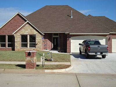 1st image of 905 Justin Dr
