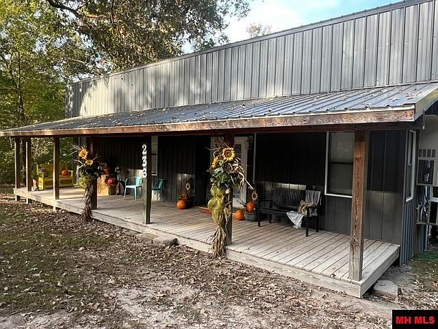 1st image of 704 Osbourne Rd