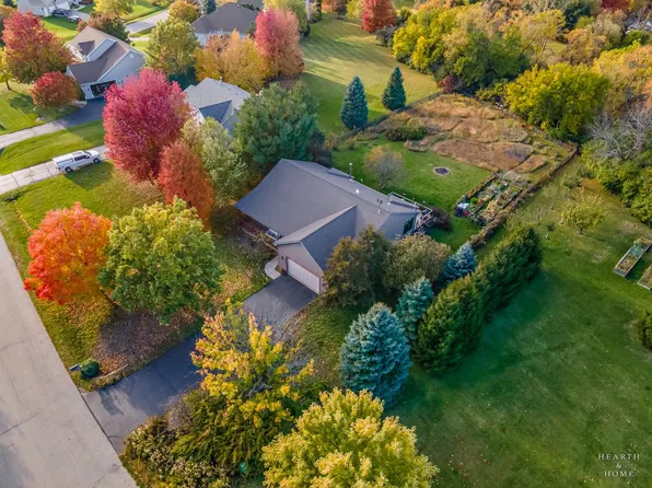 9100 Marissa Trl, Wonder Lake, IL 60097