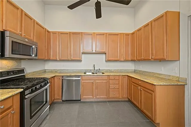 5345 Magazine St — Photo 12