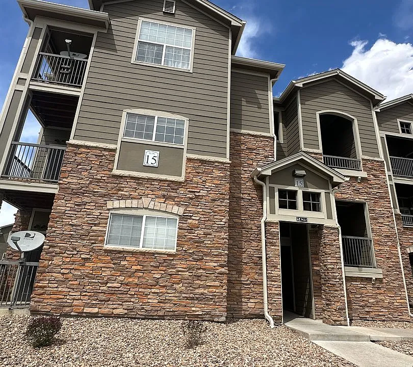 1425 Blue Sky Cir #15-204