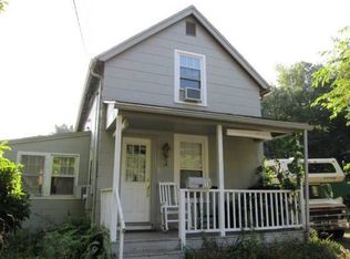 15 Douglas St, Windsor, CT 06095