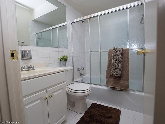 5th image of 525.5 W Deming Pl #506