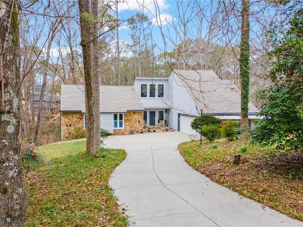 2590 Runic Way, Johns Creek, GA 30022