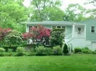 1384 Little Meadow Rd, Guilford, CT 06437