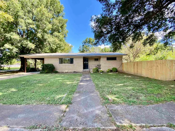 401 E Gum St, Walnut Ridge, AR 72476