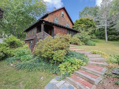 58 Pine Hill Rd, Southborough, MA, 01772