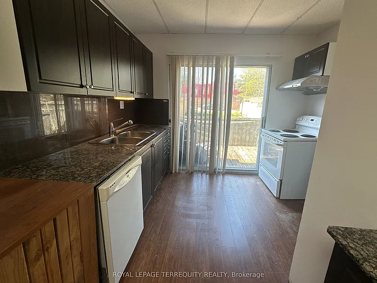 80 Eldon Ave — Photo 4