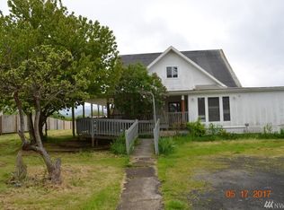 101 S Welcome Slough Rd, Cathlamet, WA 98612