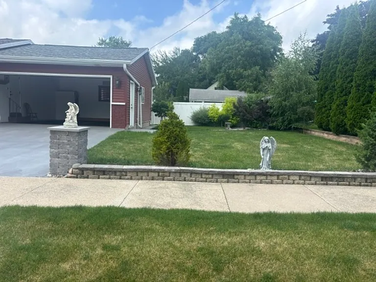 1203 Oak St — Photo 27