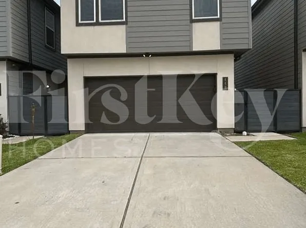 446 S Centro Cir, Shenandoah, TX 77385
