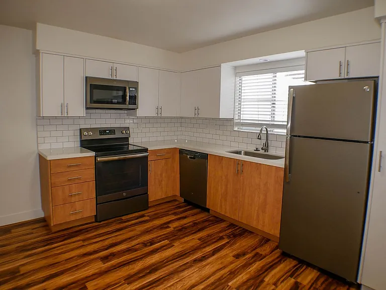 228 Twin Oaks Ave — Photo 27