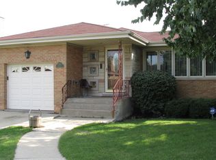 7657 W Ardmore Ave, Chicago, IL
