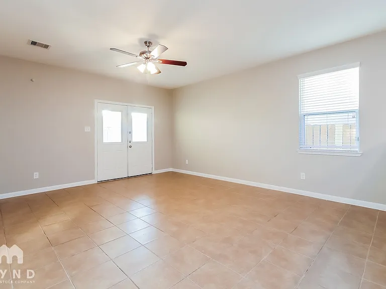 6510 Pine Tree Spg — Photo 6