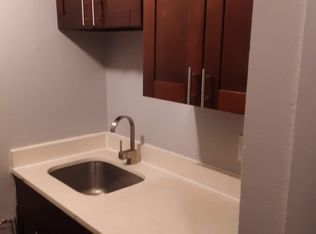 Laurel Manor, Cleveland, OH 44109