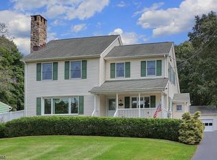 2022 Black River Rd, Far Hills, NJ 07931