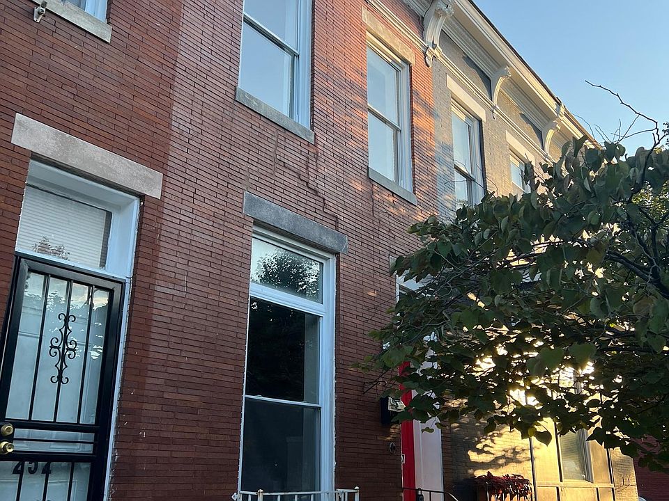 1st image of 2527 Ashland Ave