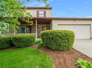 1154 Talan Dr, Endicott, NY 13760
