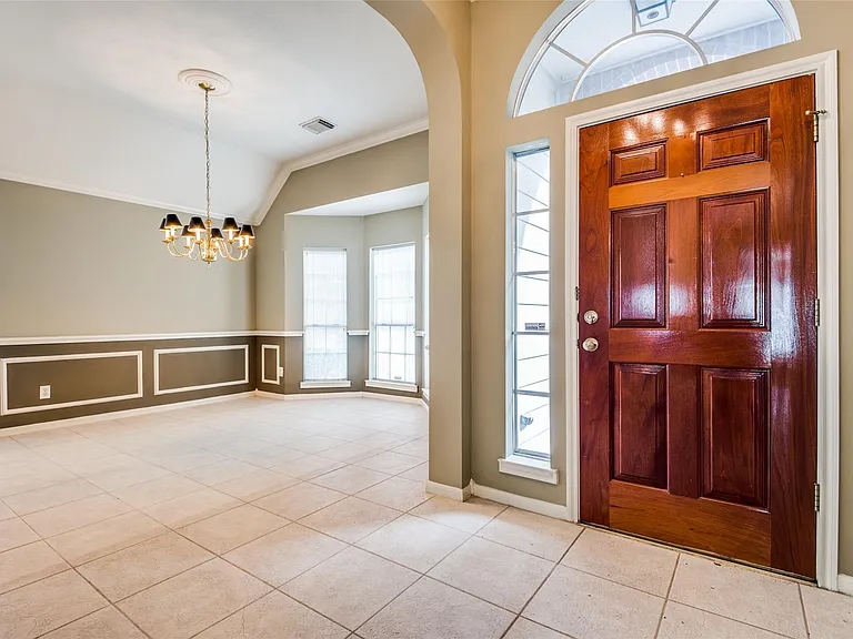9827 Bestin Ln — Photo 4