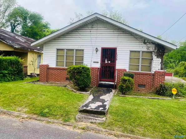 1009 S 12th St, Gadsden, AL 35901