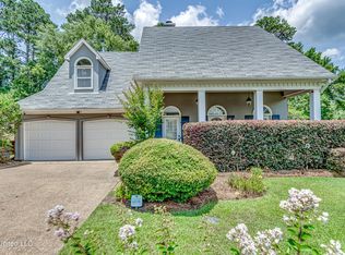 568 Cliffview Dr, Brandon, MS 39047