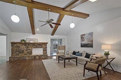 3rd image of 1190 Briarwood Ln #1D-683104