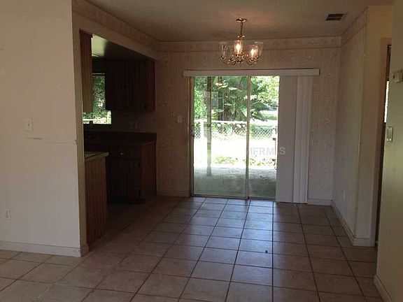 4th image of 2928 Arcata Ln
