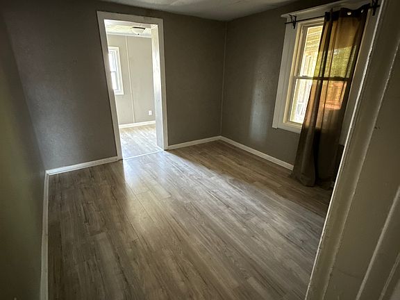 4th image of 2223 Atlantic St #A