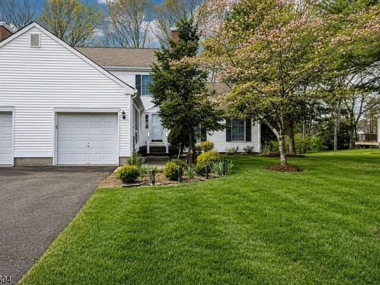 170 Smithfield Ct #1 — Photo 8