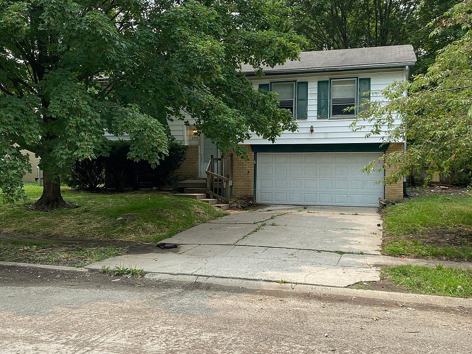 1st image of 3544 N Eaton Ave
