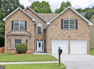 1915 Logan Ridge Cir, Loganville, GA 30052