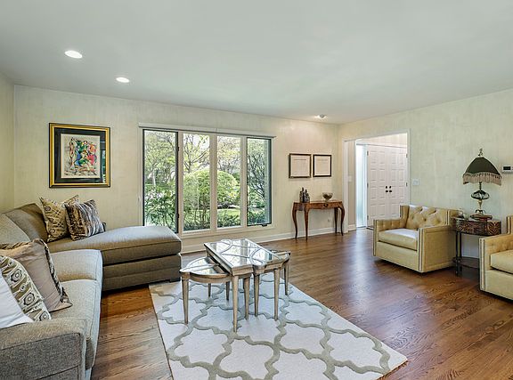 3rd image of 79 W Saint Andrews Ln