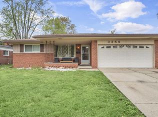 3355 Meckl Dr, Warren, MI 48092