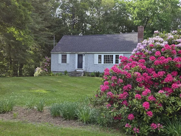 6 Exeter Road, Kingston, NH 03848