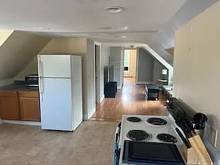 89 Holyoke Street - 3 — Photo 2