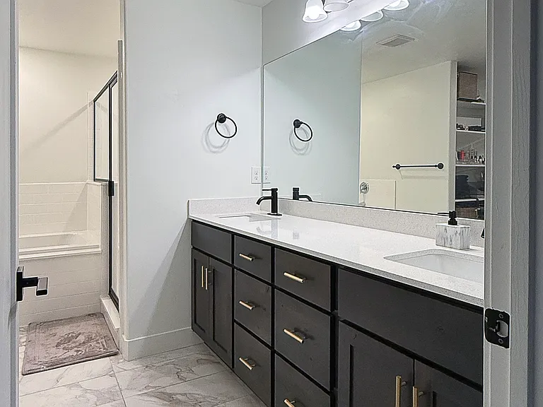 617 S 1080 W — Photo 19
