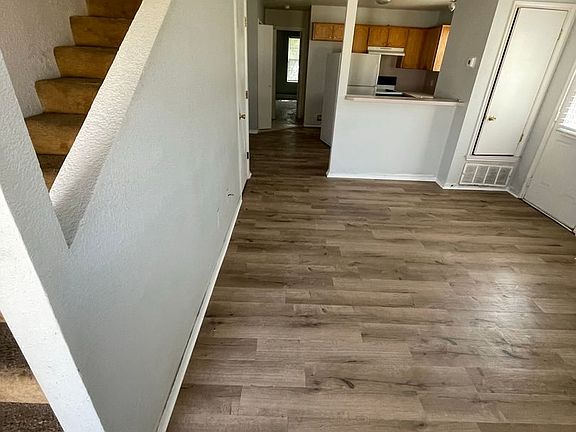 2nd image of 4504 Mattie Dr #3B-2BA-1230SQFT
