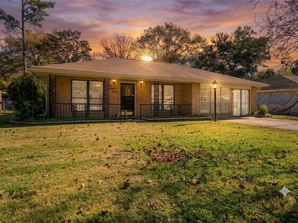 1042 Saint Scholastica St, Slidell, LA 70460