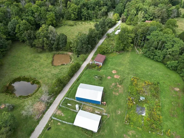 1239 Walker Hollow Rd, Monterey, TN 38574