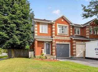 1 Chantilly Gate, Ottawa, ON K2S 2B2