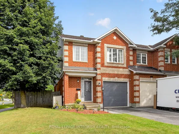 1 Chantilly Gate, Ottawa, ON K2S 2B2